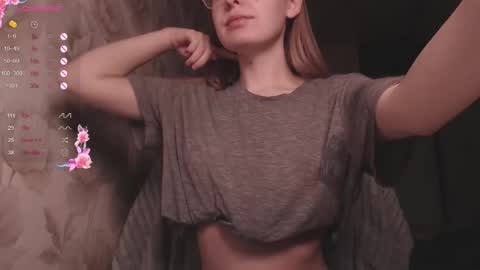 Snapshot of luna_loveisgood chatting on February 2026 09:33:01 PM Luna online show from February 2026 09:33:01 PM