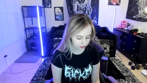 Luna online show from April 2026 02:29:02 AM