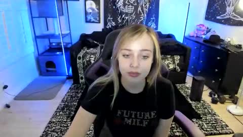 Luna online show from May 2026 02:50:01 AM
