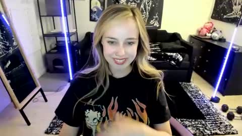 Luna online show from July 2026 02:47:02 AM