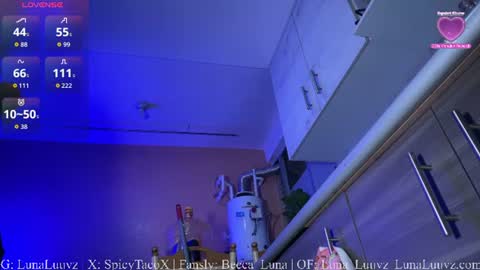 Luna Luuvz online show from June 2026 04:04:01 AM