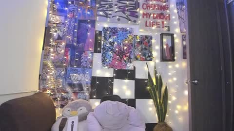 LUNA MCCOY online show from January 2025 04:34:01 AM