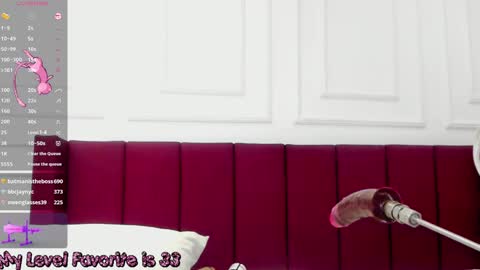     online show from January 2025 01:32:01 PM