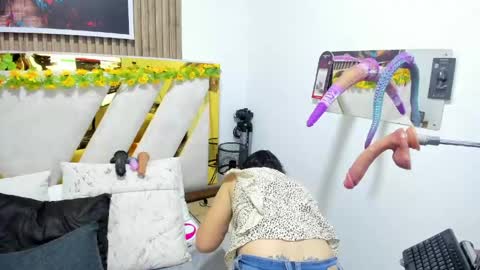 luna_naughty1 online show from June 2026 06:43:01 PM
