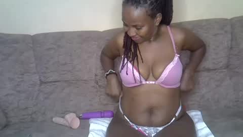 luna_peachy online show from July 2026 02:57:01 PM
