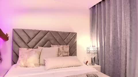 luna_queen7 online show from July 2026 11:13:01 AM