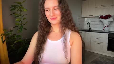 luna_raee online show from September 2025 09:47:02 AM