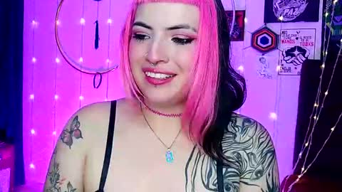 MISS LUNA  online show from February 2025 06:08:01 AM