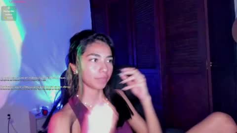Luna Roja26 online show from July 2026 06:40:01 PM