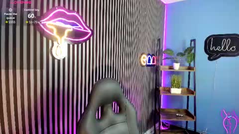 Luna Rosse  online show from June 2026 12:36:02 PM