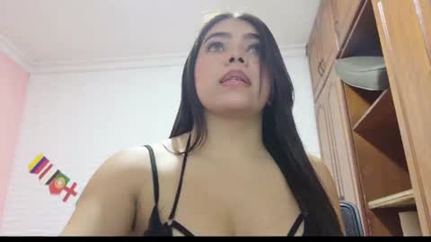 luna_rousse26 online show from July 2026 01:07:01 PM