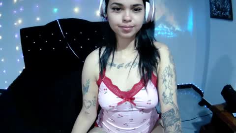 luna_velvet7 online show from May 2026 11:10:01 PM