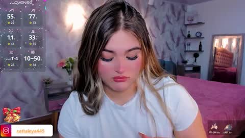 Snapshot of luna_volk chatting on November 2025 02:43:02 AM Luna online show from November 2025 02:43:02 AM