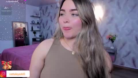 Snapshot of luna_volk chatting on December 2025 02:52:01 AM Luna online show from December 2025 02:52:01 AM