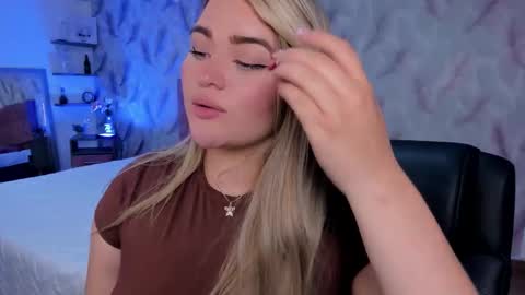 Snapshot of luna_volk chatting on January 2026 02:59:02 AM Luna online show from January 2026 02:59:02 AM