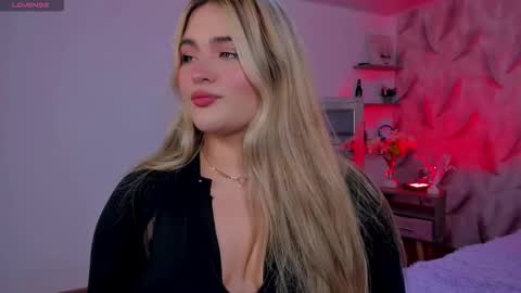 Snapshot of luna_volk chatting on February 2026 04:09:01 AM Luna online show from February 2026 04:09:01 AM