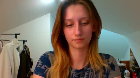 L U N A  online show from February 2025 04:11:02 PM