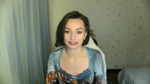 lunaa_bluee online show from January 2026 12:03:02 AM