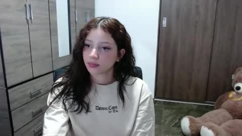 lunaa_sub online show from October 2025 02:08:02 AM