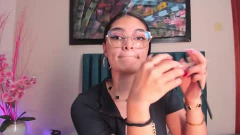 Luna Aspen online show from September 2025 06:20:01 PM