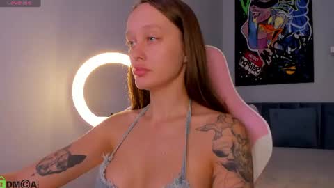 lunaawilde online show from June 2026 01:06:01 AM