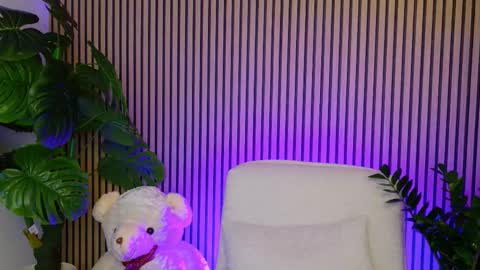 LunaBex online show from October 2025 11:33:02 AM