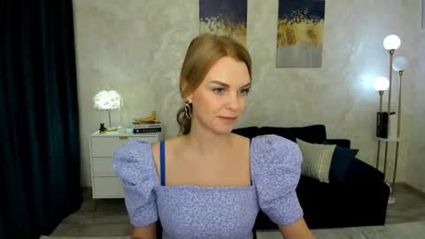 lunaflinn online show from April 2026 03:26:02 AM