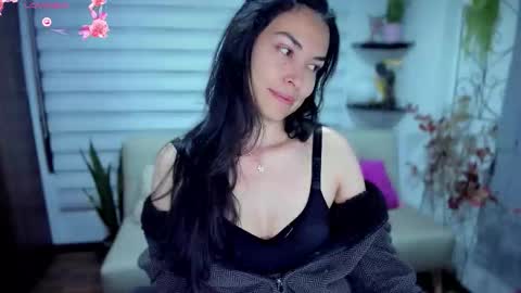 Luna online show from October 2025 01:16:01 AM