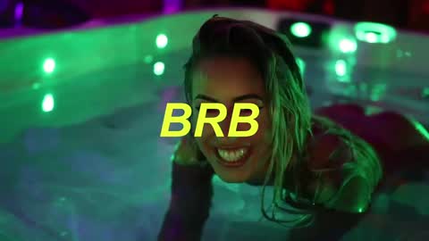 Laura online show from October 2025 08:59:01 AM