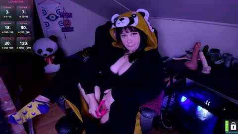 Snapshot of lunalaneee chatting on October 2025 03:51:01 AM Luna online show from October 2025 03:51:01 AM