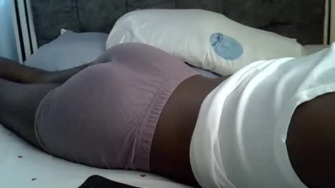 lunalove22_ online show from March 2026 08:19:01 AM