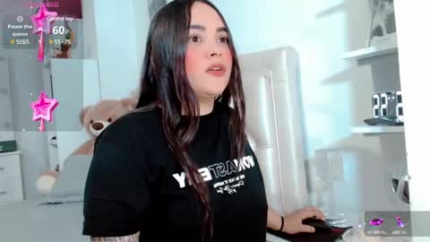 Luna online show from March 2025 11:54:02 PM