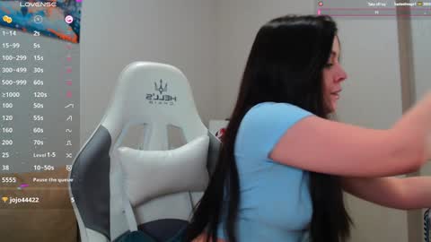 Luna online show from December 2024 05:22:01 PM