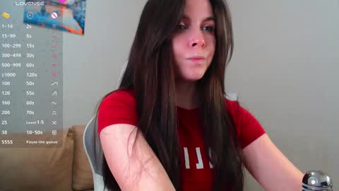 Luna online show from February 2025 10:23:02 AM