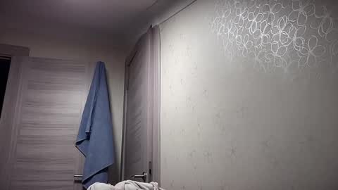 LunaPica online show from January 2025 05:01:01 AM