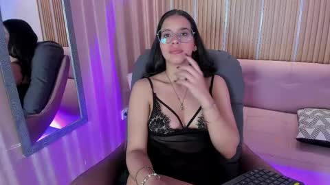 lunamillers_ online show from May 2026 12:24:02 PM