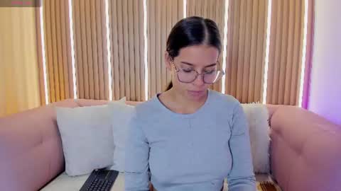 lunamillers_ online show from July 2026 04:29:02 AM