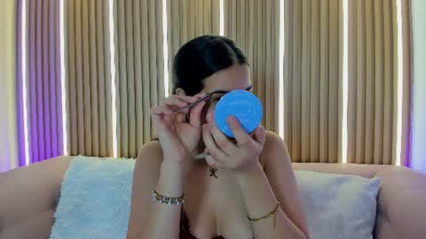 lunamillers_ online show from July 2026 04:32:02 AM