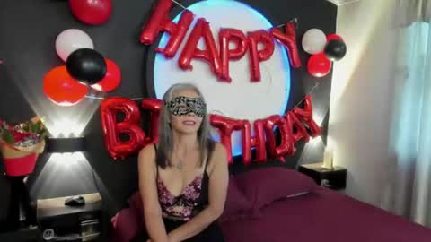lunamisteriosa_ online show from July 2026 12:41:01 PM
