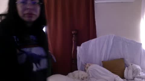 Snapshot of lunamivida chatting on December 2024 09:23:01 PM karazorel online show from December 2024 09:23:01 PM