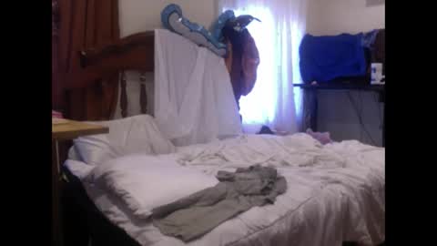 Snapshot of lunamivida chatting on January 2025 07:43:01 PM karazorel online show from January 2025 07:43:01 PM