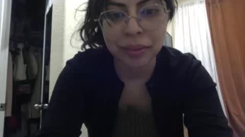 Snapshot of lunamivida chatting on February 2025 05:55:02 AM karazorel online show from February 2025 05:55:02 AM