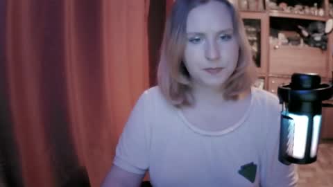 lunamystique_ online show from April 2026 02:55:02 PM