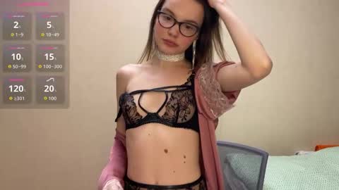 Snapshot of lunaorchid chatting on October 2025 09:04:02 PM Ksenya online show from October 2025 09:04:02 PM