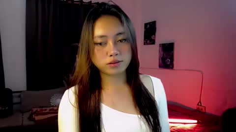 Luna online show from April 2026 04:43:02 PM