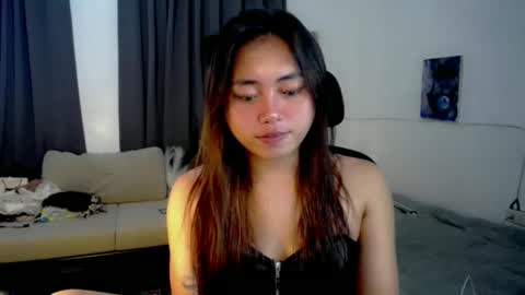 Luna online show from May 2026 09:55:01 PM