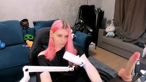Luna online show from July 2026 11:03:01 PM