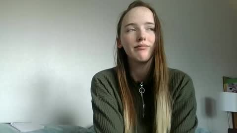 Snapshot of lunapixie2020 chatting on September 2025 07:25:01 PM lunapixie2020 online show from September 2025 07:25:01 PM