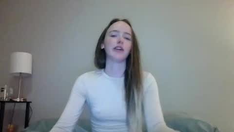 Snapshot of lunapixie2020 chatting on September 2025 12:34:01 AM lunapixie2020 online show from September 2025 12:34:01 AM