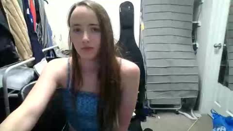 lunapixie2020 online show from May 2026 02:30:01 AM